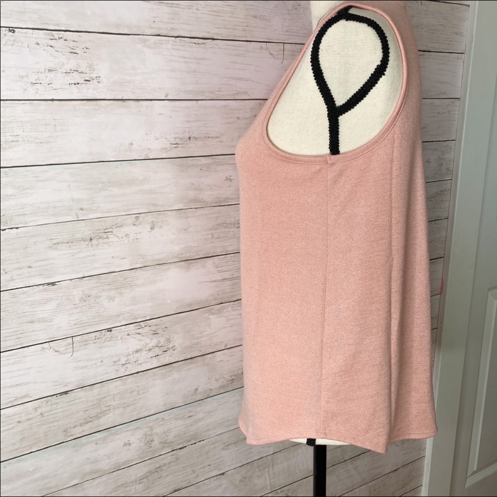 Banana Republic tank, never worn - Picture 3 of 5